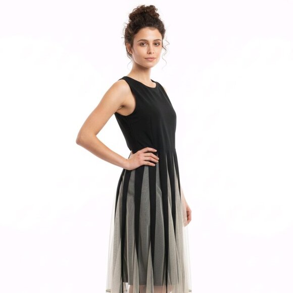 A-Line Scoop Neck Knee-Length Tulle Cocktail Dress - Picture 3 of 6